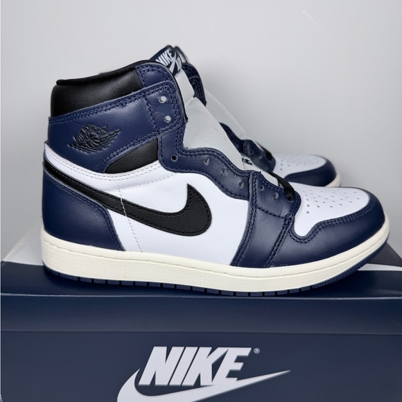 Nike Air Jordan 1 Retro High OG Mens 6.5 DZ5485-401 Midnight Navy White - Picture 2 of 9